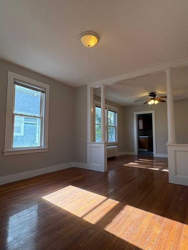 Building Photo - 32 Prospect St