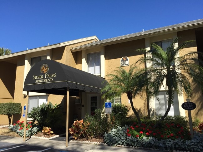Building Photo - Silver Palms Apartments
