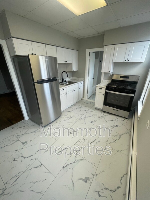 Foto del edificio - 320 Lowell St