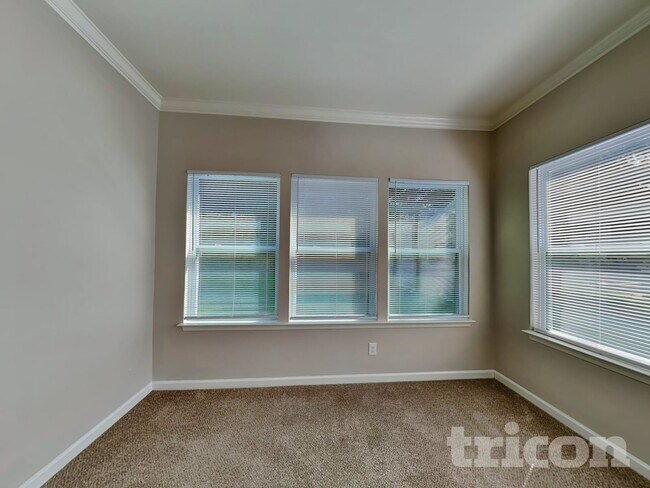 Foto del edificio - 112 Tilton Dr