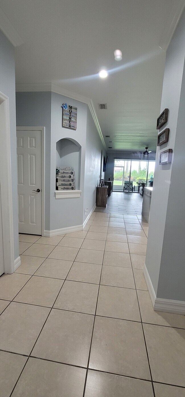 Building Photo - 11483 52nd Ct E