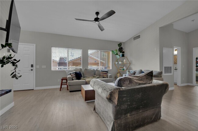 Foto del edificio - 2000 Turquoise Ridge St