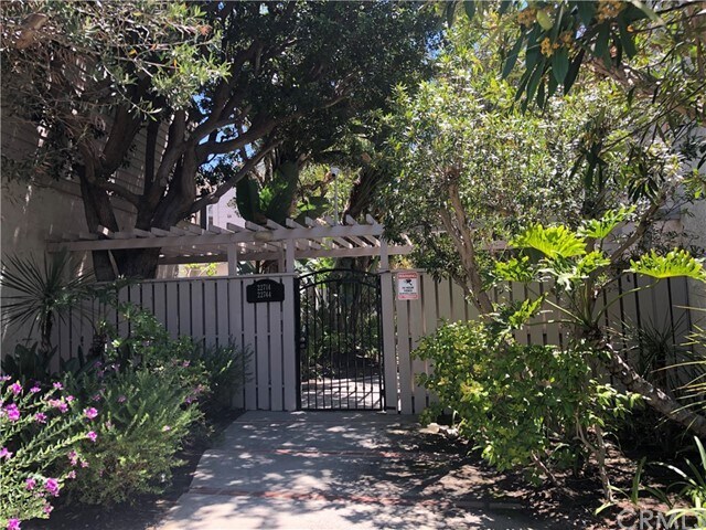 Primary Photo - 22716 Cypress St