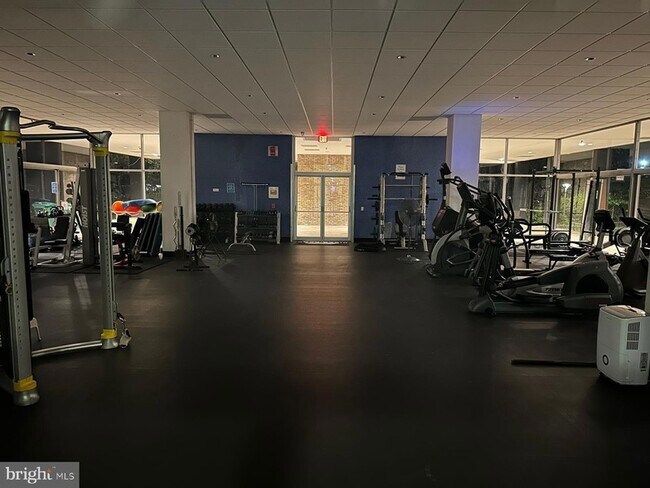 Foto del edificio - 1301 Delaware Ave SW