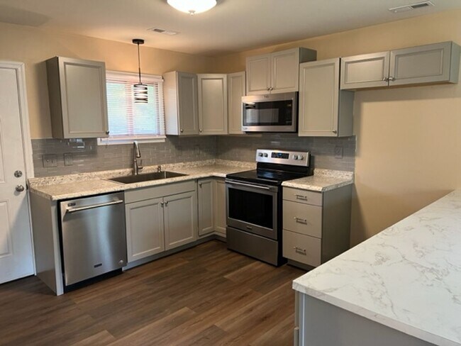 Foto del edificio - 439 W Nelson St