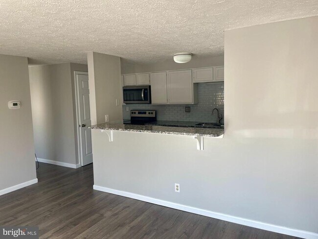 Foto del edificio - 17 Cranberry Ct