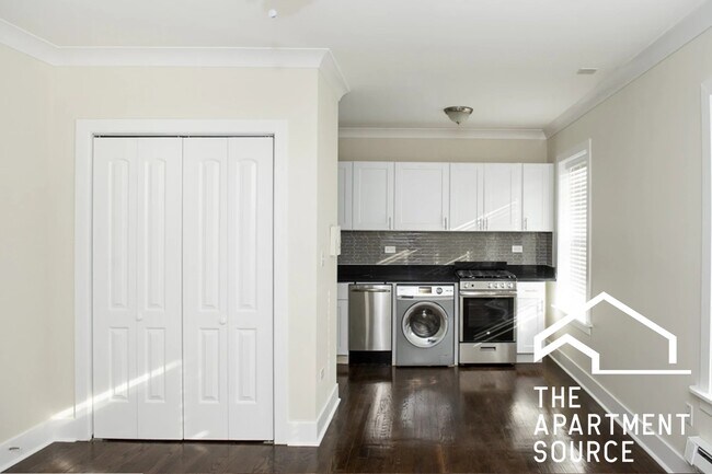 Photo - 2129 N Dayton St Apartment