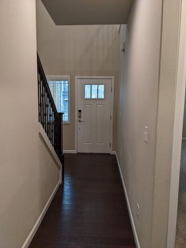 Foto del edificio - Northshore, Bothell, Millcreek 4 bedroom Home Special offer!