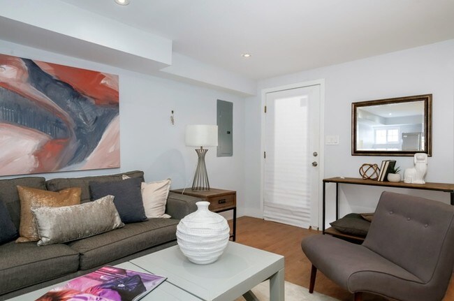 Foto del edificio - 1110 Park Rd NW