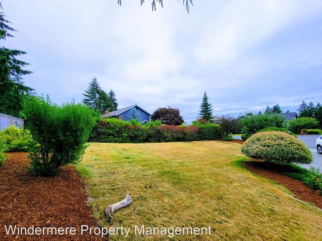 Building Photo - 3 br, 3 bath House - 8045 Daniel Place NW