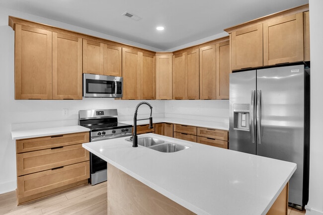 Foto del edificio - 7413 Westridge Dr