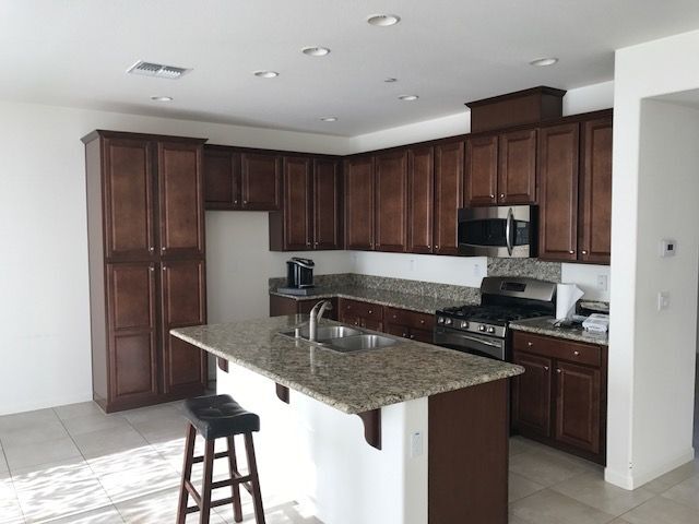 Foto del edificio - 9562 Alder Creek Dr.