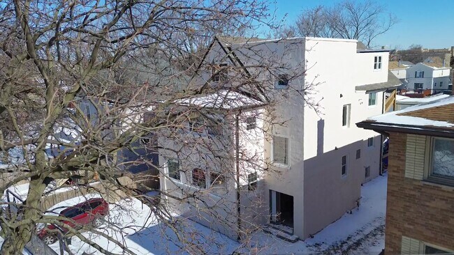 Building Photo - 149 N Waller Ave