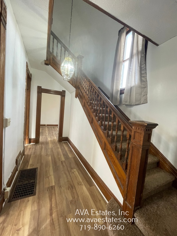 Building Photo - 1307 Cypress St