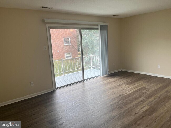 Foto del edificio - 105 N Edgewood Dr
