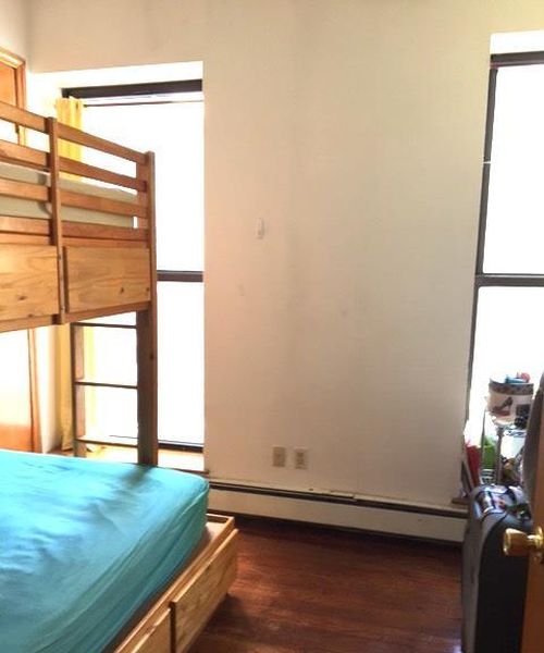Foto del edificio - 305 E 52nd St