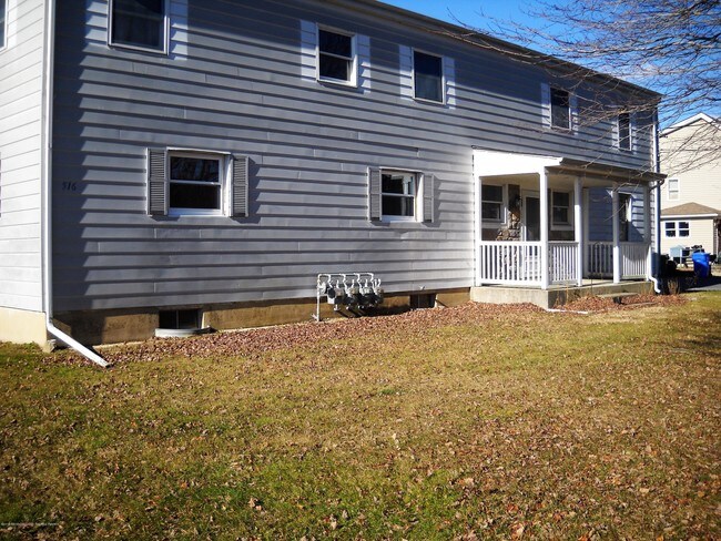 Building Photo - 516 Sykesville Rd