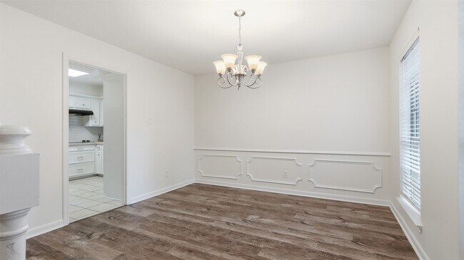 Foto del edificio - 2715 Wild Ridge Dr