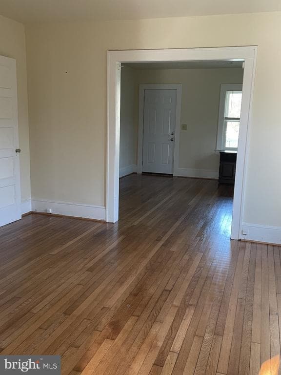 Building Photo - 6013 Rosedale Dr