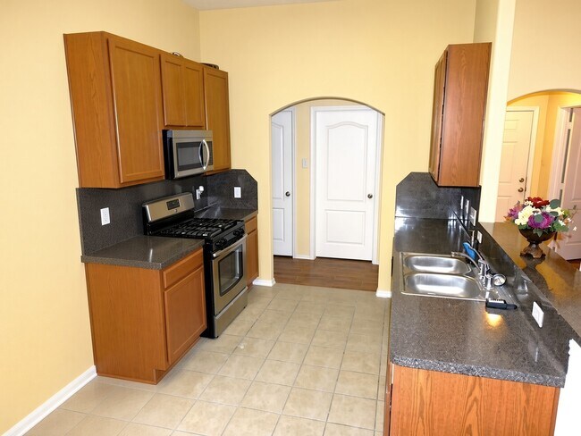 Foto del edificio - 14310 Cypress Meadows Dr