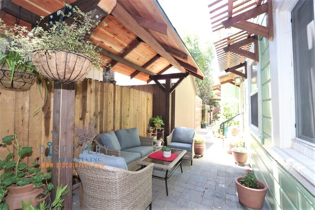 Photo - 3228 Boise St Apartment