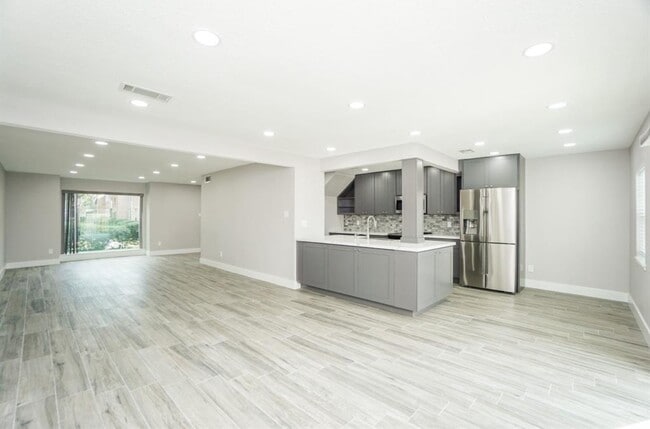 Building Photo - 14571 Misty Meadow Ln