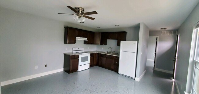 Foto del edificio - 305 Broadway St