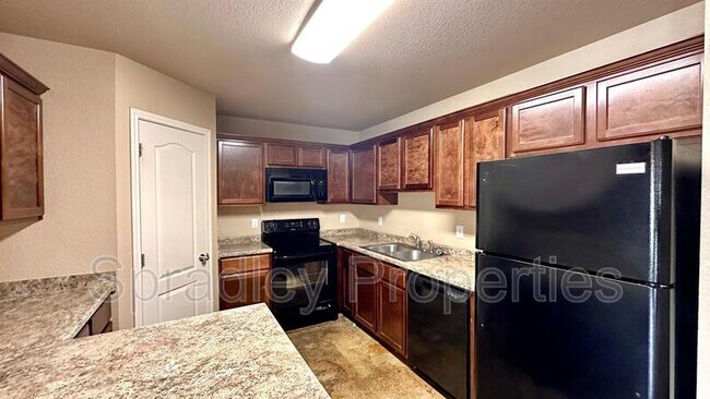 Foto del edificio - 4841 B Deep Drive