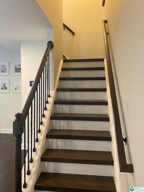 Foto del edificio - 8169 Heritage Dr
