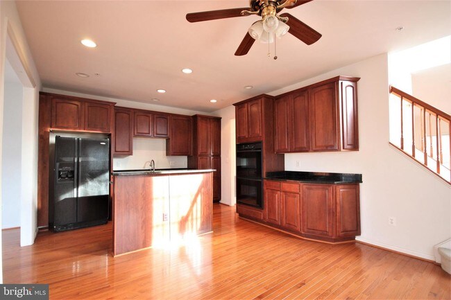 Building Photo - 8916 Samuel Joy Way