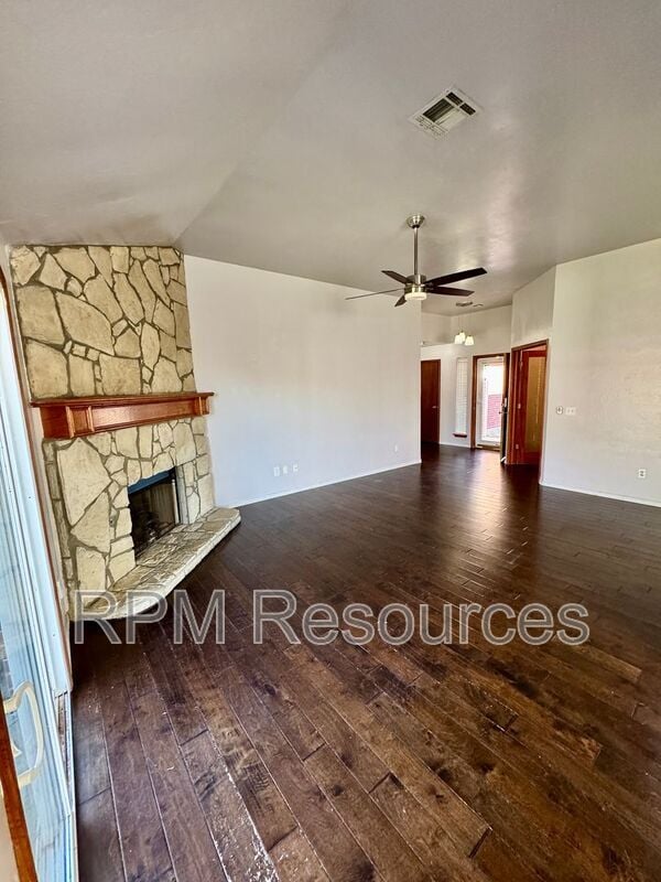 Foto del edificio - 10309 Banff Way