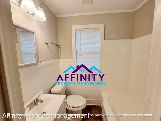 Foto del edificio - 4 br, 1 bath House - 134 Munson Dr.