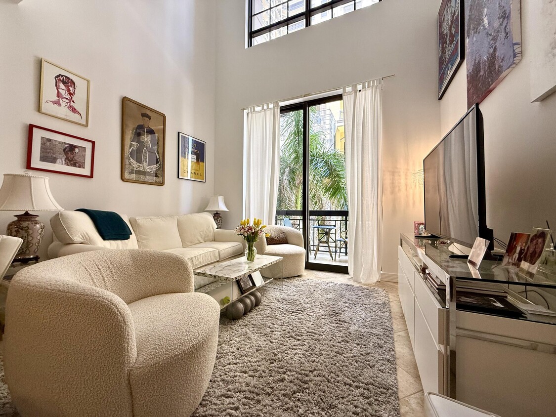Foto principal - 801 S Olive Ave