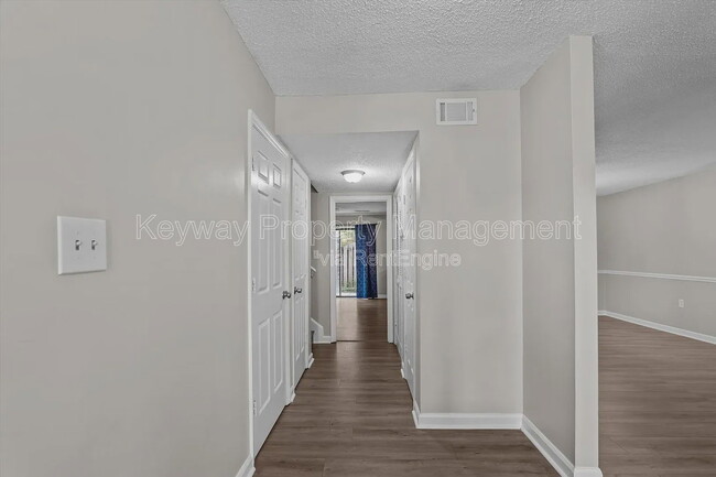 Foto del edificio - 2918 Arrowhead Dr