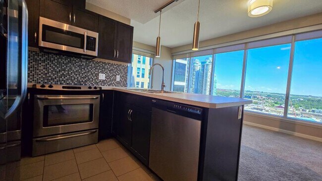 Photo du bâtiment - 2.0 bedroom in Calgary Alberta T2G 0G8