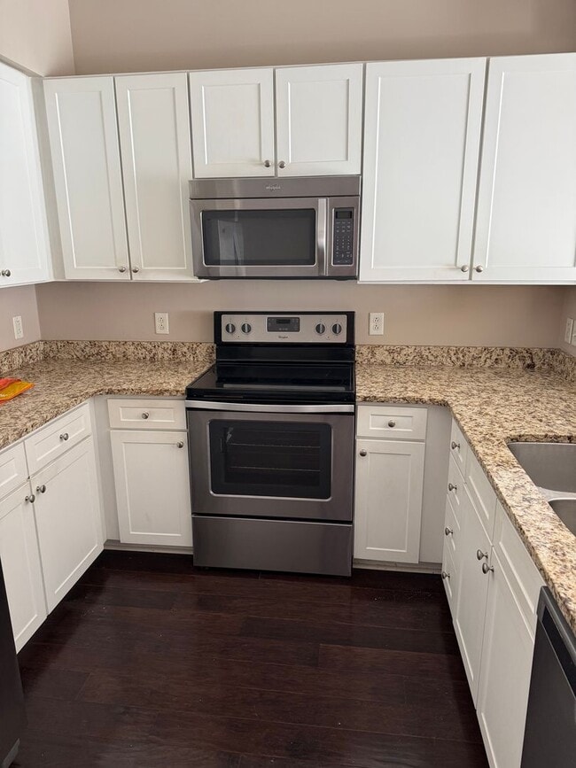 Building Photo - 1315 East Blvd