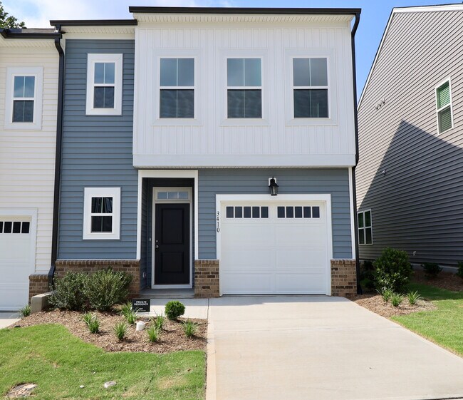 Building Photo - 3410 Star View Dr