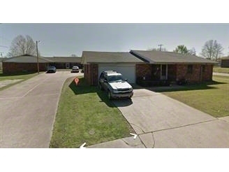 Foto principal - 4721 S 10th St