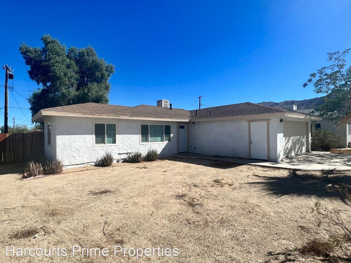 Primary Photo - 3 br, 2 bath House - 6565 Mojave Avenue