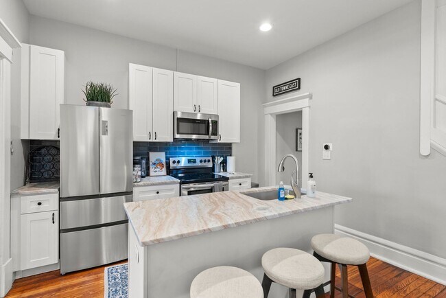 Foto del edificio - Fully Furnished Luxury Condo in Olde Towne East