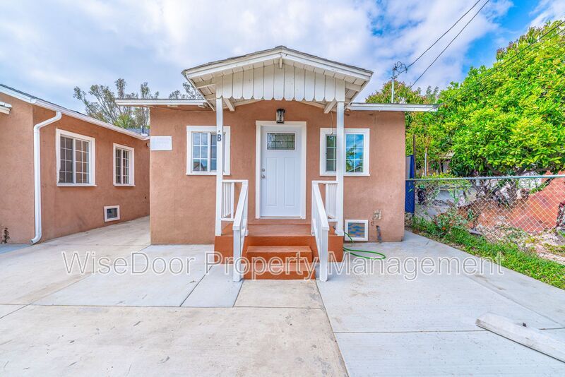 609 W 4th Ave Unit B, La Habra, CA 90631 Condo for Rent in La Habra