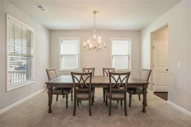 Building Photo - 3600 Moon Crest Dr