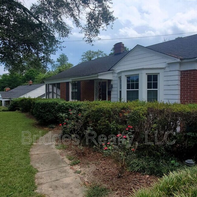 Building Photo - 2212 Montclair St