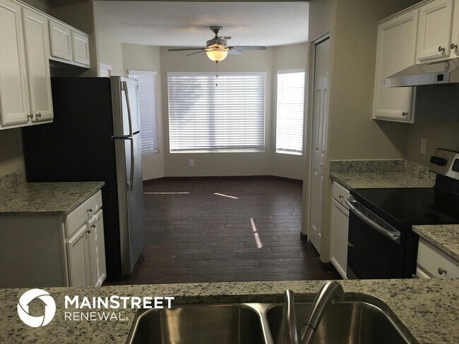 Foto del edificio - 2224 E Kelton Ln