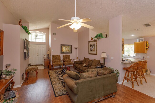 Foto del edificio - 2104 Cranberry Isles Way