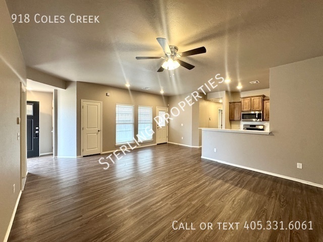 Building Photo - 918 Coles Creek