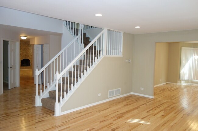 Building Photo - 61 Pinyon Pine Ct S
