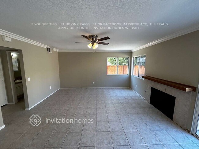 Foto del edificio - 10038 Sycamore Canyon Rd