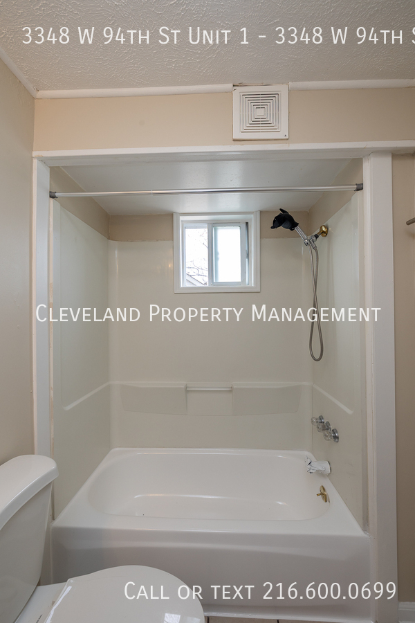 Building Photo - 3348 W 94th St