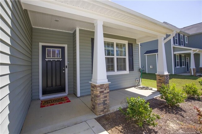 Foto del edificio - 1709 Stackhouse Dr